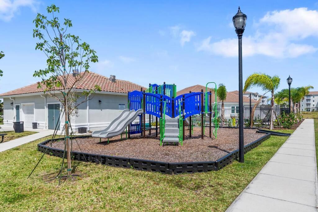 Elegant 2 Bed/2 Bath Apartment In Melbourne Fl المظهر الخارجي الصورة